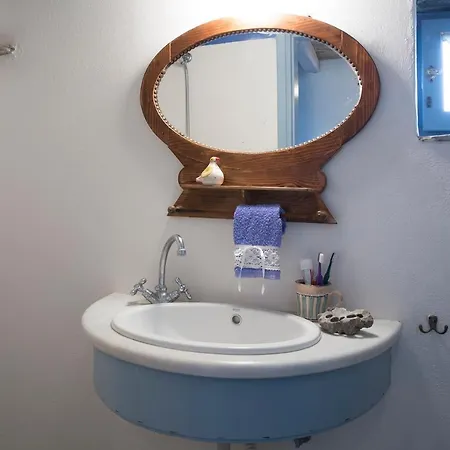 Elegant Island House